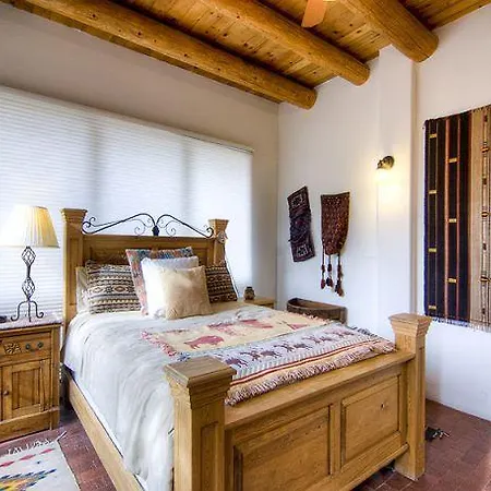 Moonstar Four-Bedroom Holiday Home * Santa Fe